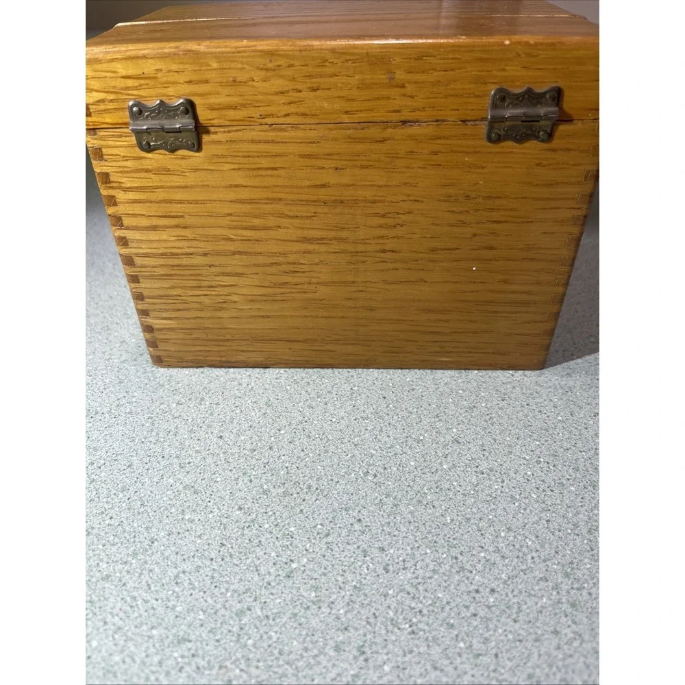 Vintage Wooden Recipe Box With Typed And Hand Written Recipe Cards Very Old